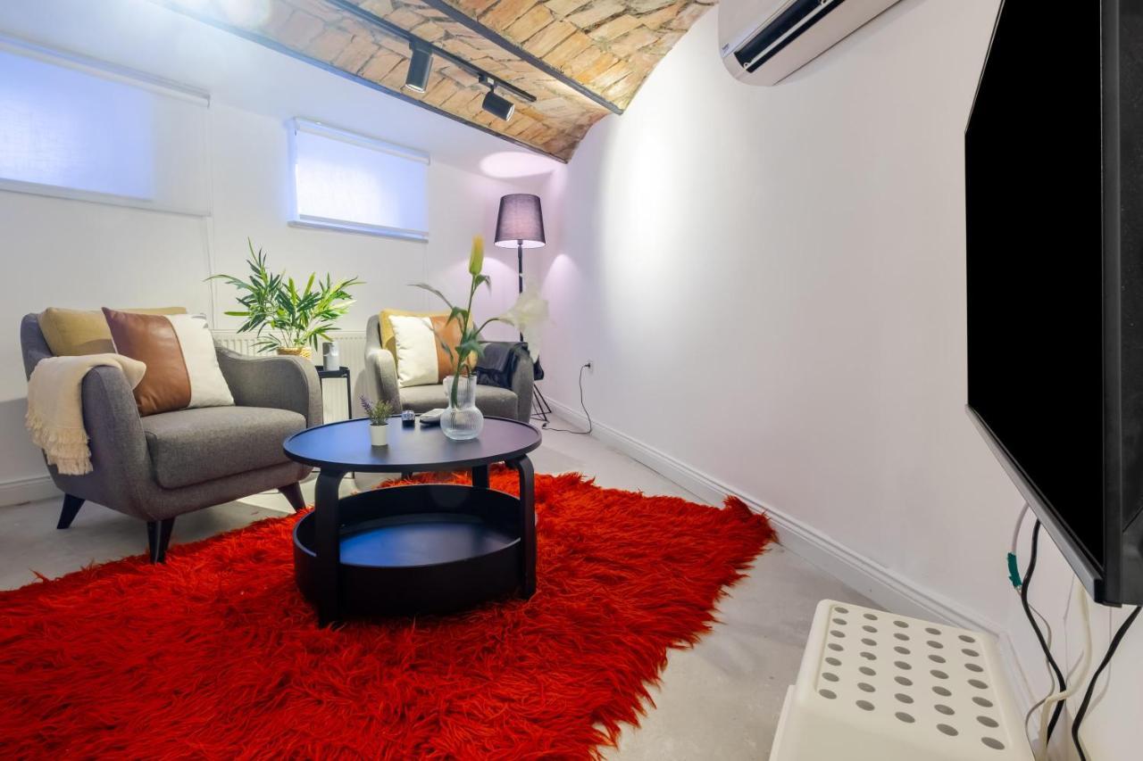 شقة اسطنبول  في Vibrant Flat 5 Minutes Walk To Istiklal In Beyoglu المظهر الخارجي الصورة